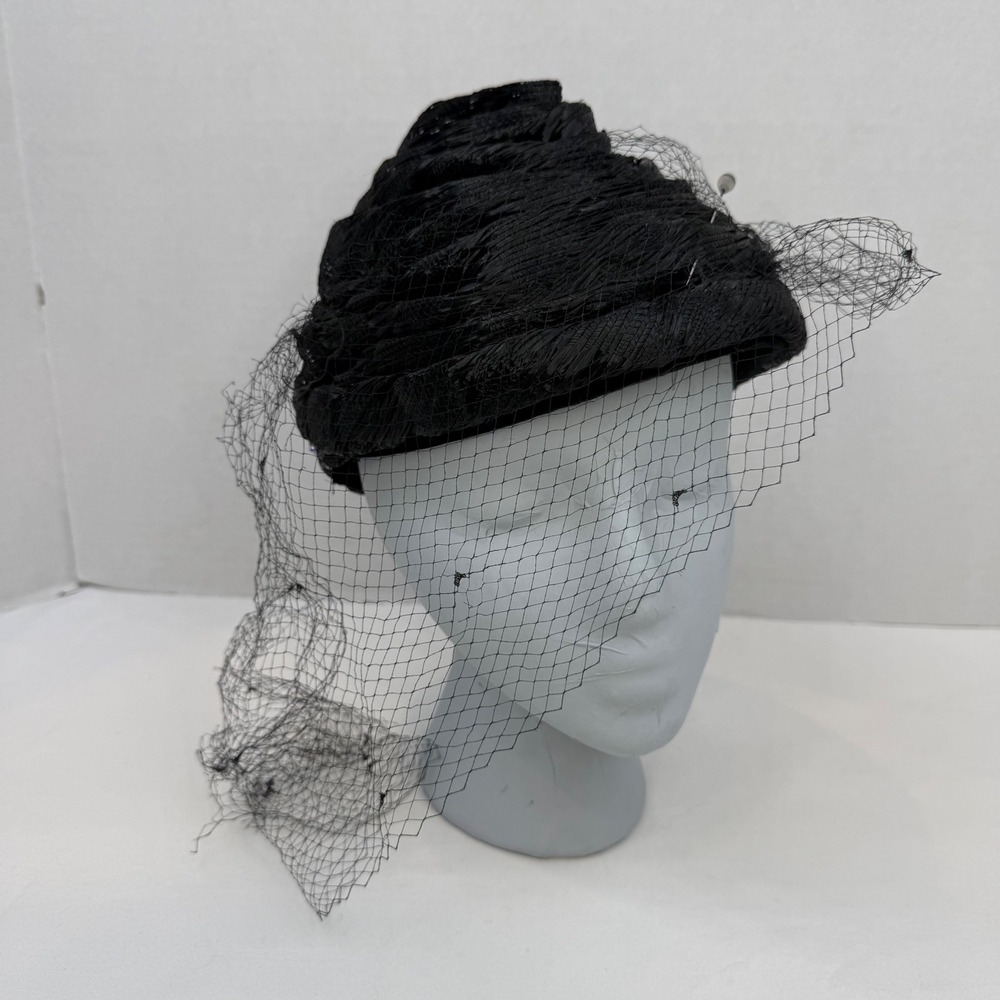 Vintage Pinehurst Fifth Avenue Black Straw Toque Hat Veil Rhinestones Bon Marche